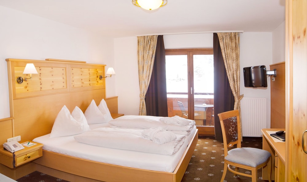 Traditional Double Room, Balcony (Bergblick) photo 2