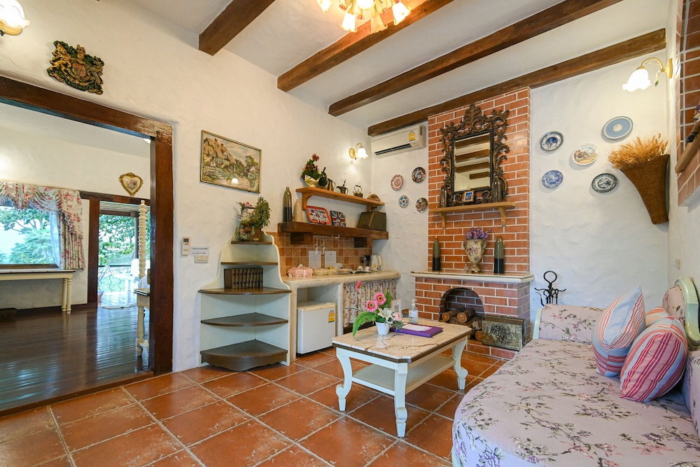 Pool Villa Suite photo 2
