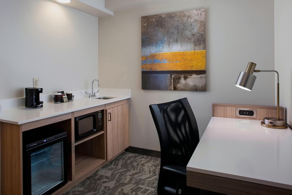 Suite, Multiple Beds - Photo 2