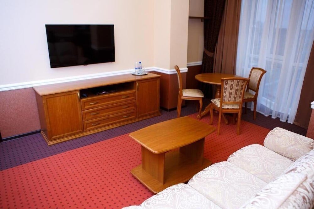 Junior Suite (With Extra Sofa Bed) photo 3