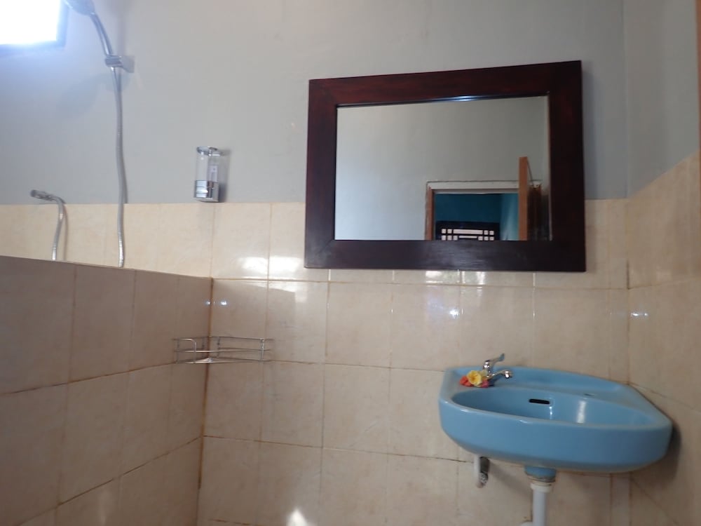 Economy Bamboo #6, Double Room (Without Hot Water) photo 3