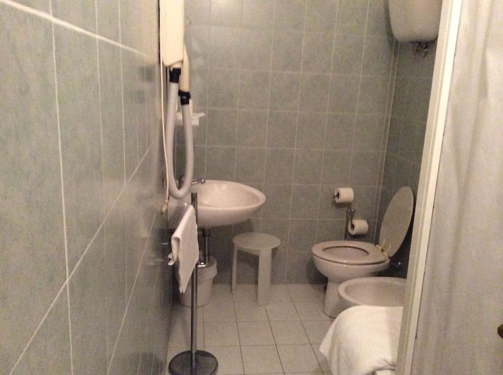 Standard Triple Room photo 2