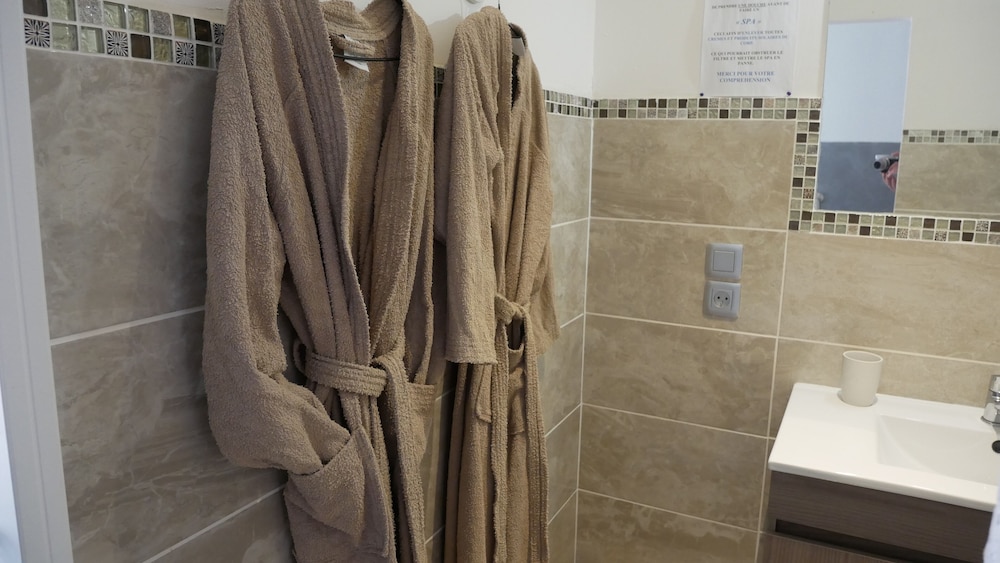 Comfort Double Room, Hot Tub photo 2
