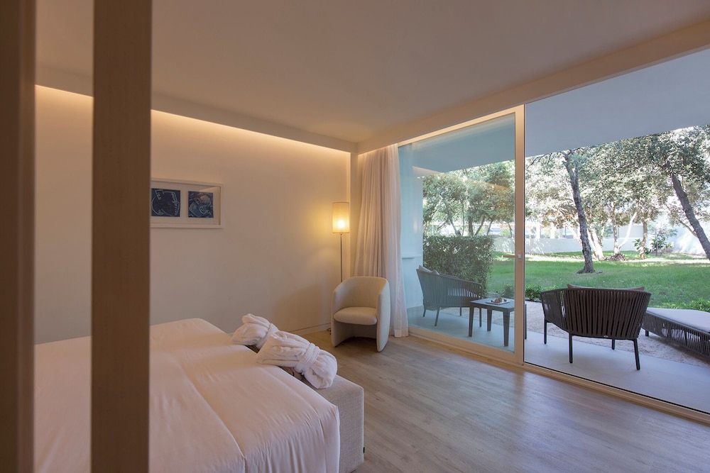 Suite thumbnail 5