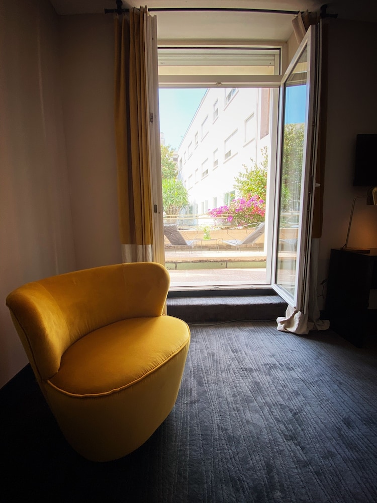 Superior Double or Twin Room, Balcony - Photo 6