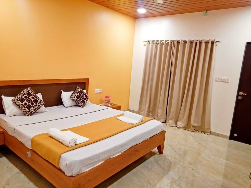 Deluxe Double Room, Balcony, Mountain View