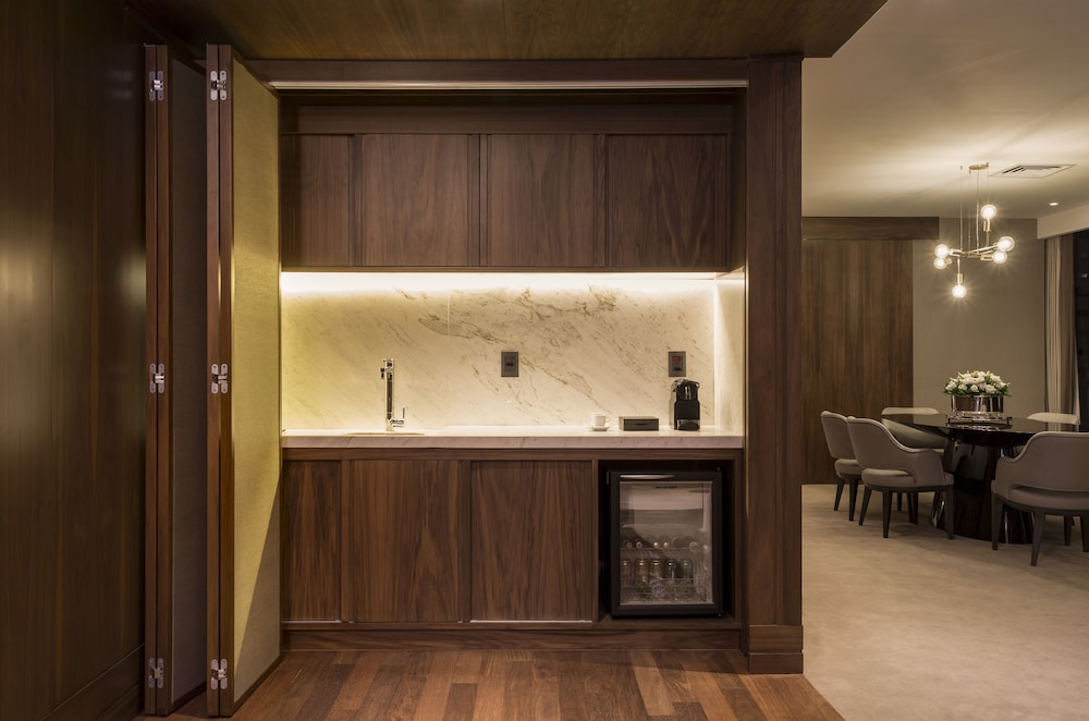Park Suite thumbnail 6