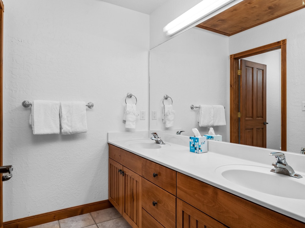 Townhome, 3 Bedrooms photo 3