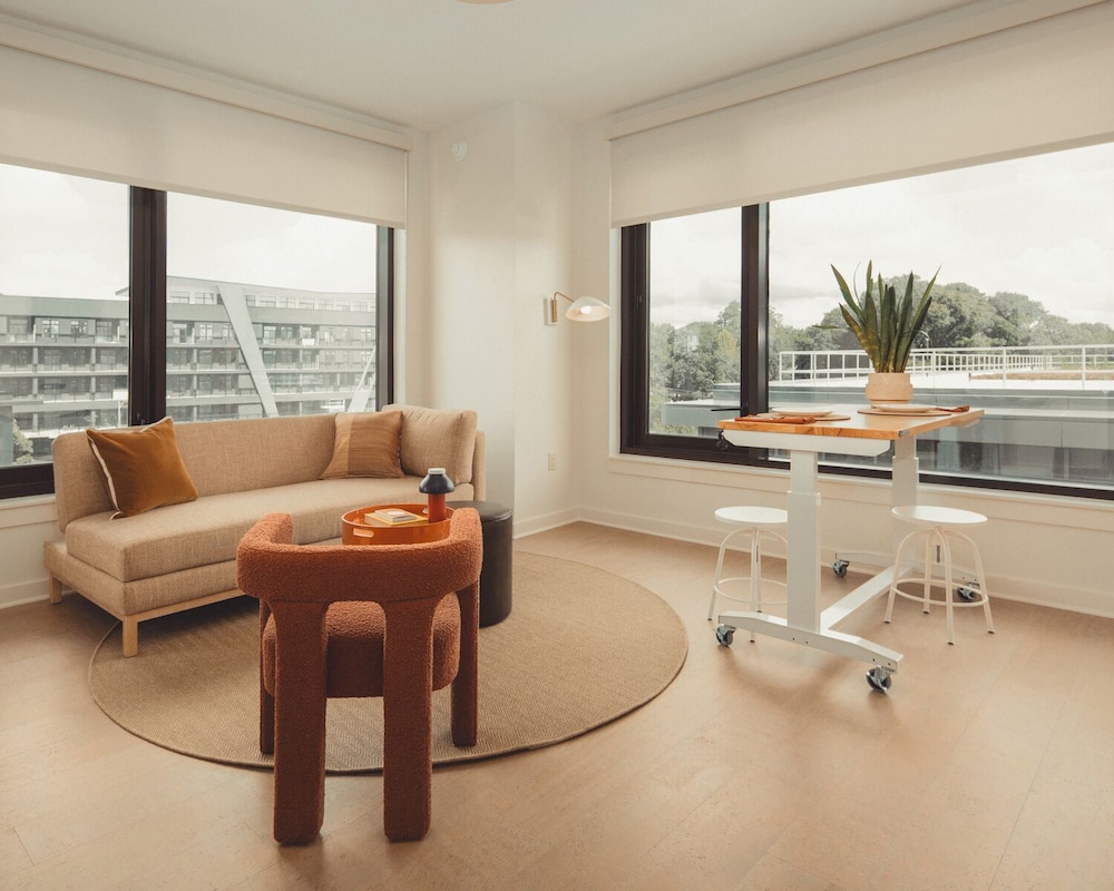 Suite, 2 Bedrooms, City View