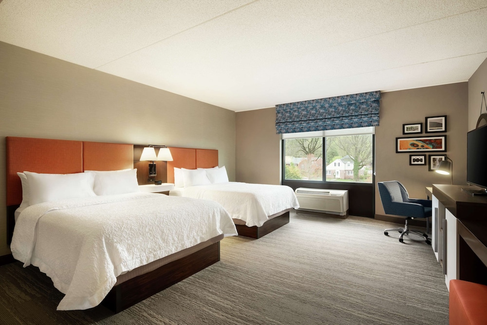 Room, 2 Queen Beds, Accessible (Roll-In Shower) - Photo 3