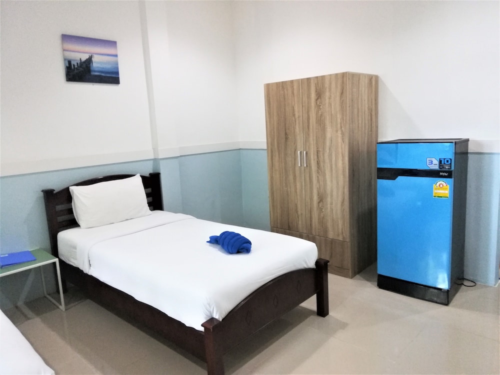 Classic Triple Room - Photo 7