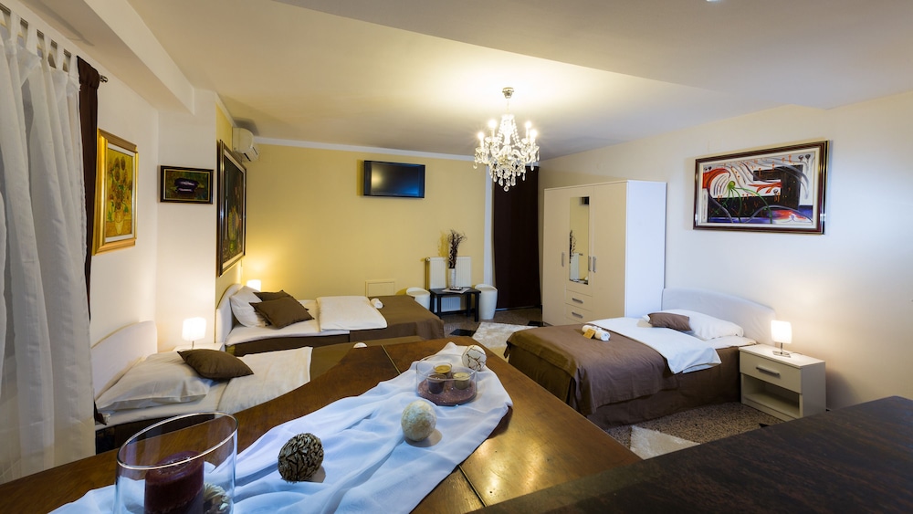 Family Triple Room, 1 Bedroom photo 2