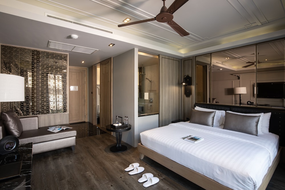 Deluxe room only
