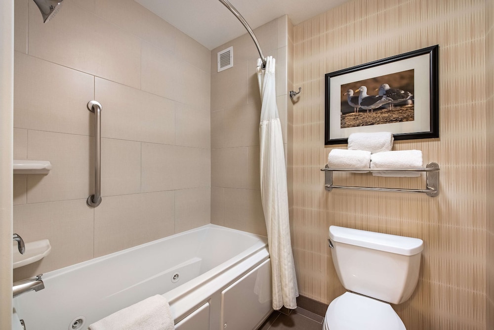 2 Bdrm Suite K/2Q with Jetted Tubs - Photo 13