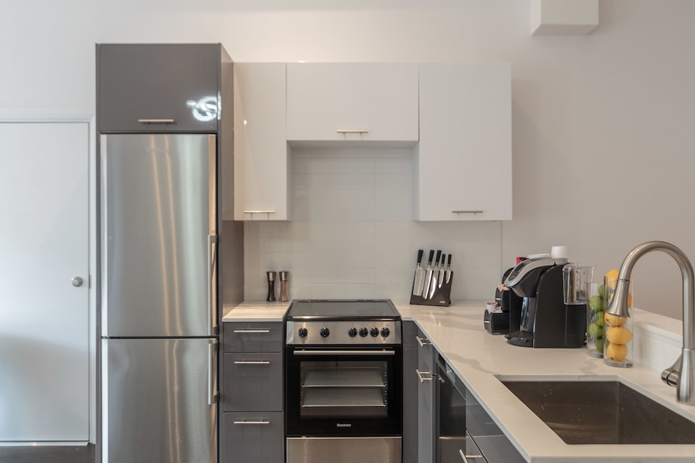 Exclusive Condo, 3 Bedrooms (101) photo 1