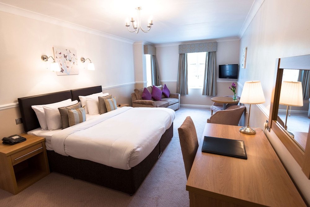 Superior Room, 1 King Bed, Non Smoking - Photo 1