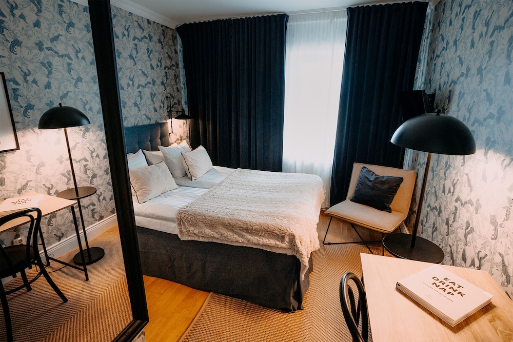 Queen room 140cm Bed photo 2