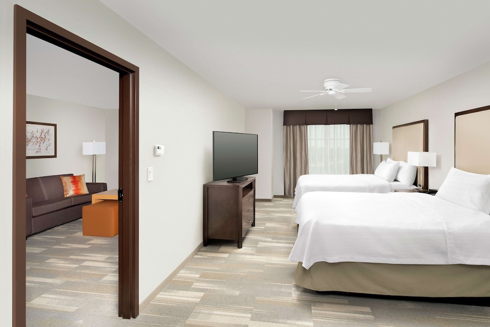 Suite, 2 Queen Beds, Accessible, Bathtub (Mobility & Hearing) photo 3