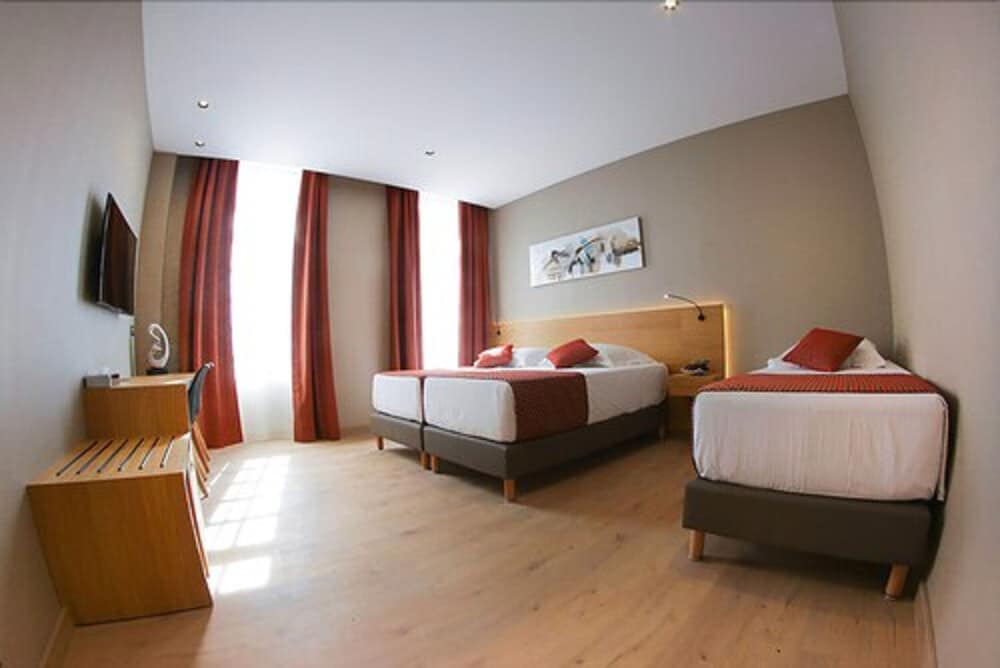 Triple Room photo 2