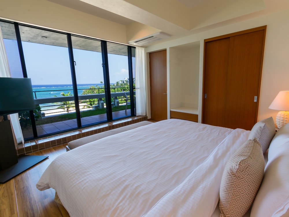Club Lounge Access Included, Suite 2 Bed Room, Ocean View, Non Smoking photo 2