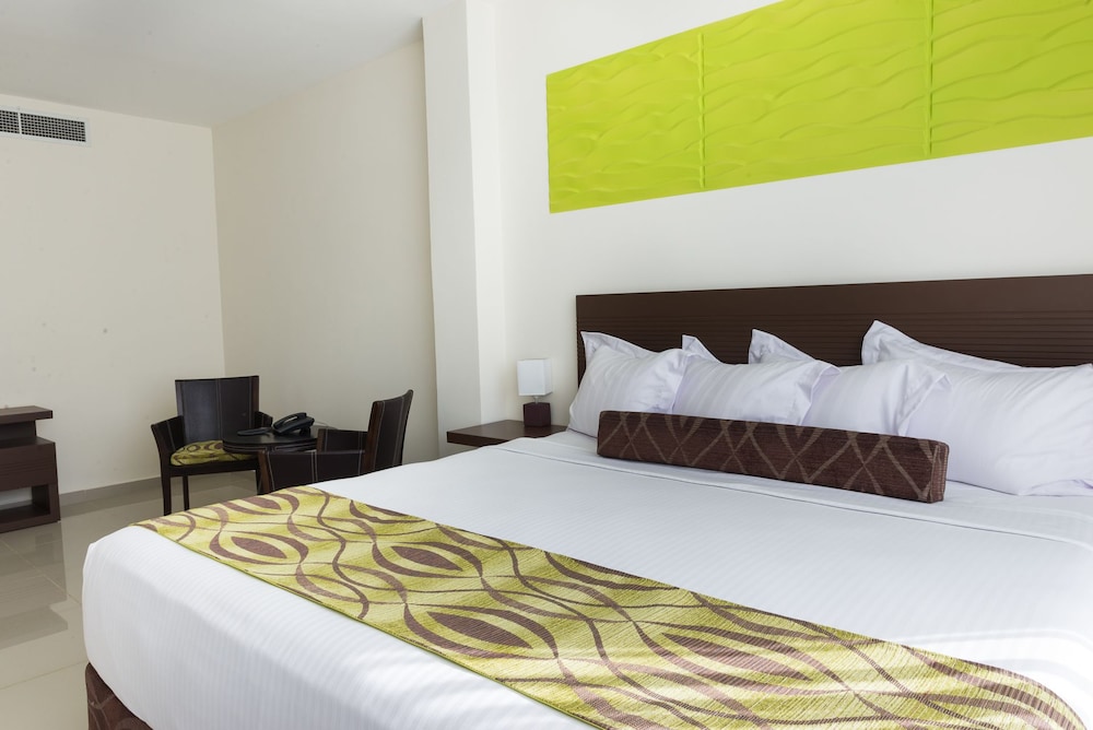 Junior Suite, 1 Bedroom, Accessible, Mountain View photo 2