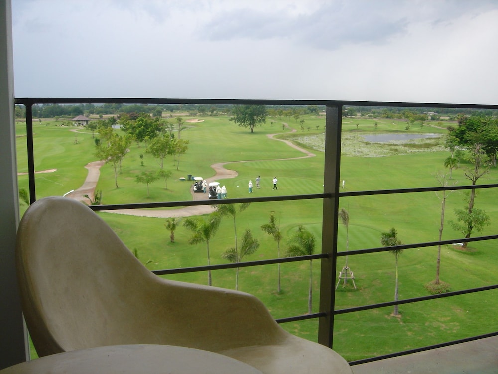 Suite, 1 King Bed, Balcony photo 2