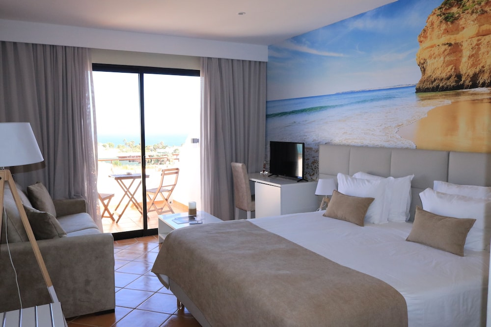 Deluxe Double Room, Sea View photo 3