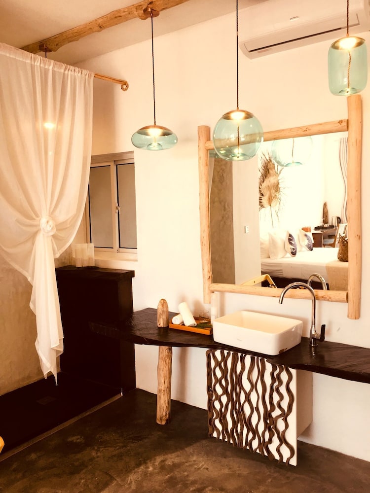 Comfort Double Room, 1 Bedroom, Garden View, Beachfront photo 2