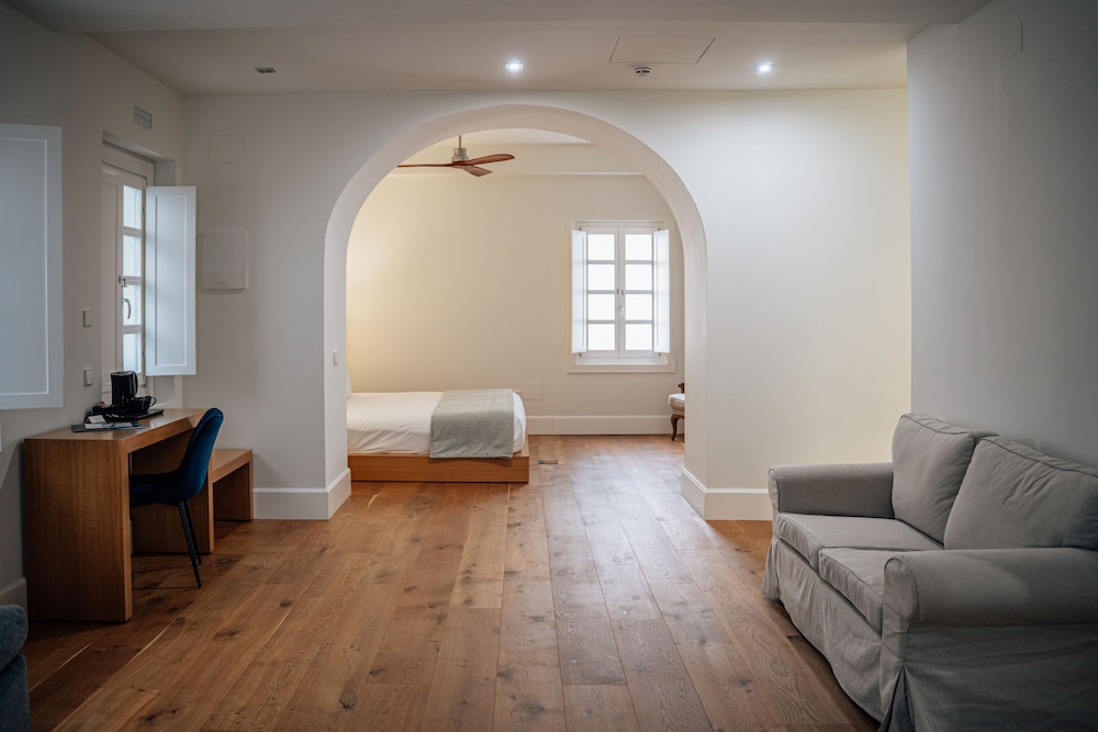Family Studio Suite - Photo 15
