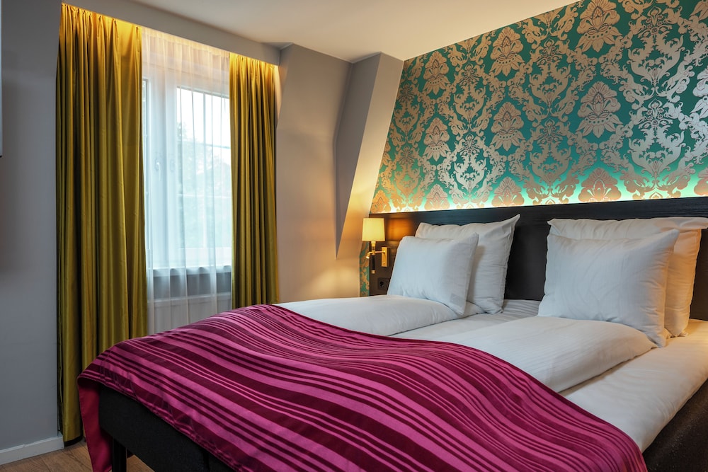 Family Triple Room, 1 Double Bed, Non Smoking (Standard) photo 1