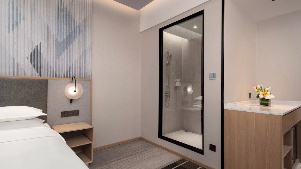 Standard Room, 2 Twin Beds, Balcony