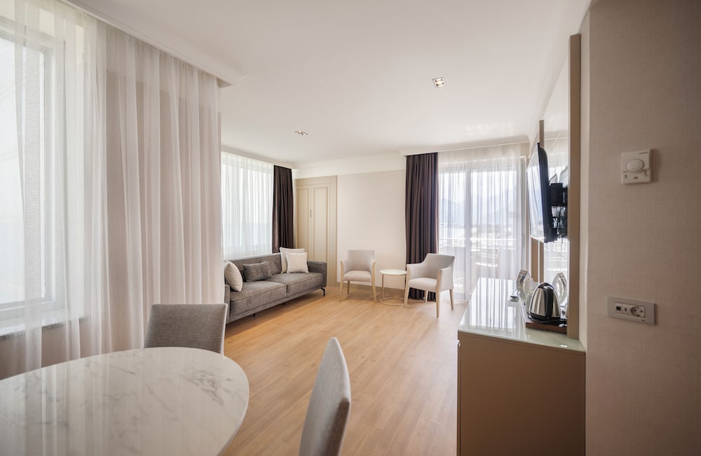 Junior Room
