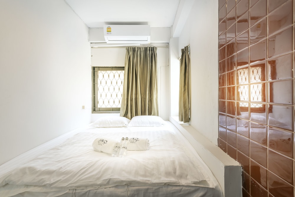 Deluxe Double Room, 1 Queen Bed photo 3