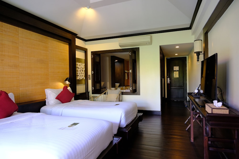 Deluxe Room, 1 Double or 2 Twin Beds - Photo 6