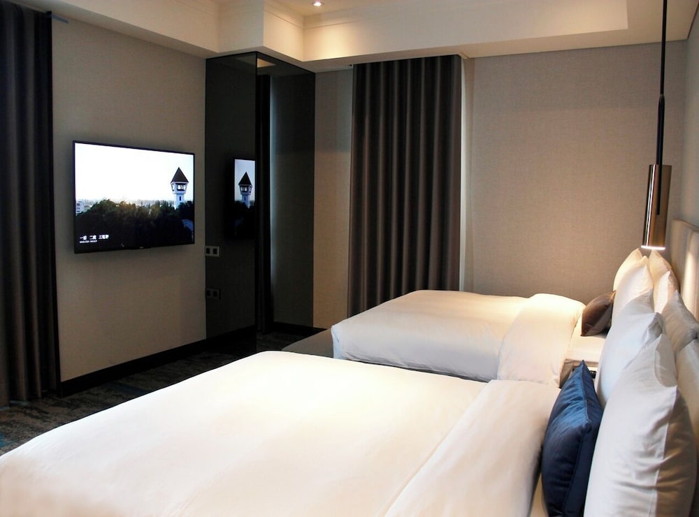 Basic Quadruple Room photo 2