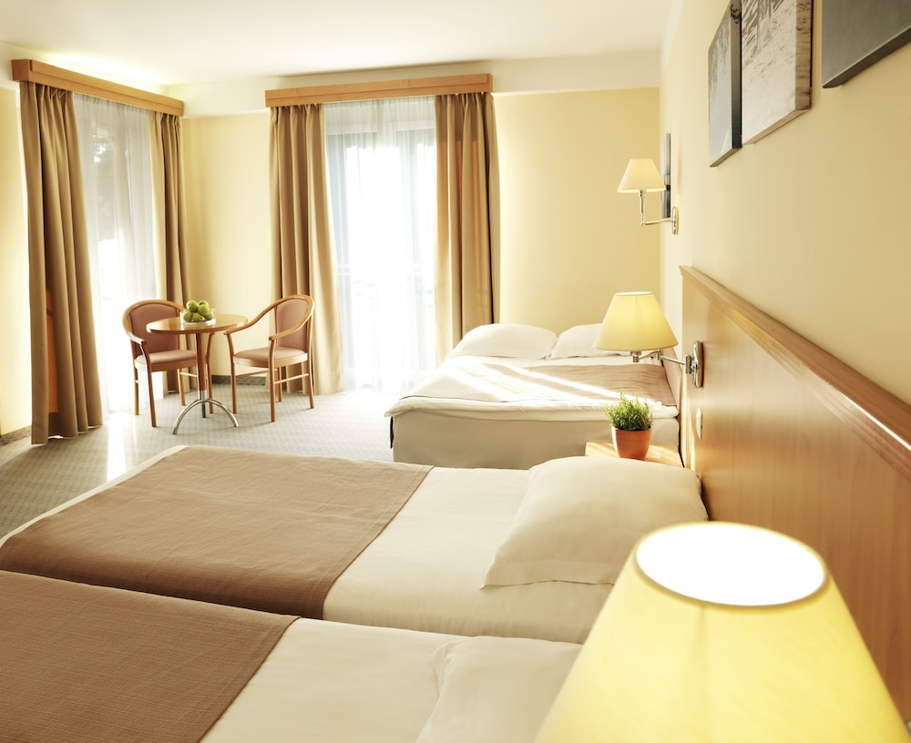 Family Room, 1 Double Bed with Sofabed, Balcony (2+2) - Photo 1