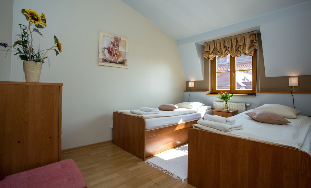 Classic Apartment, 2 Bedrooms (Air Condition; for 4 people)