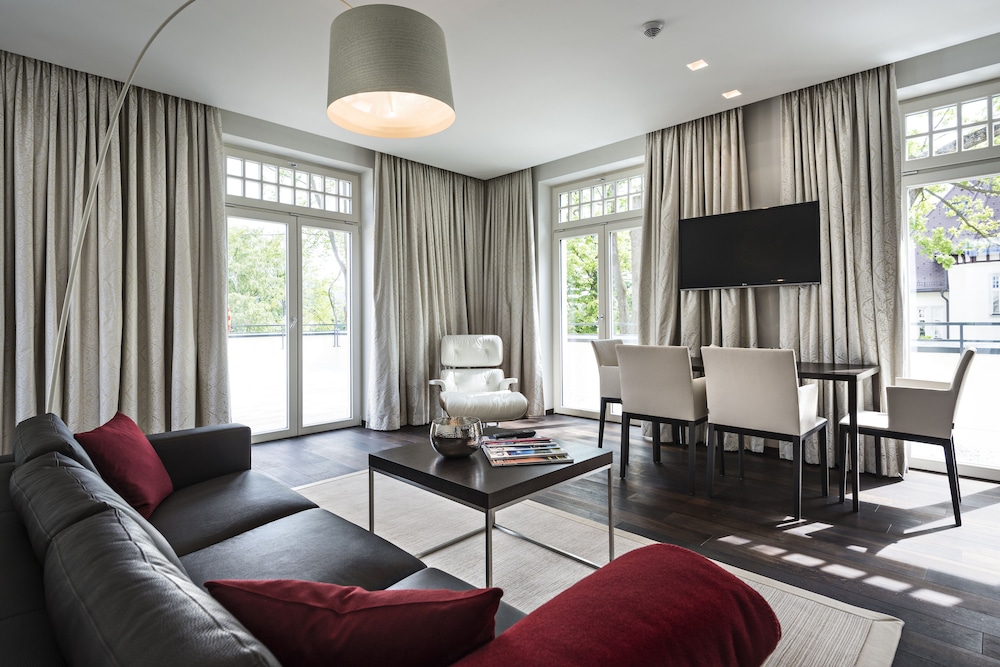 Comfort Penthouse, 1 King Bed, Patio, Park View photo 1