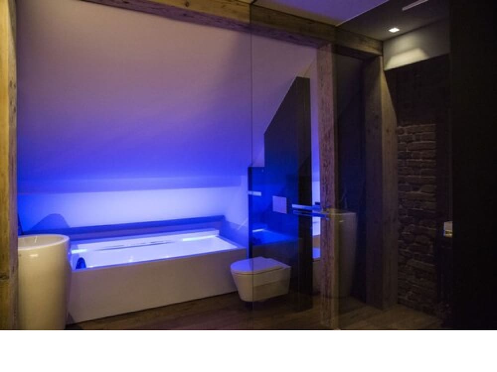 Premium Double Room, 1 Queen Bed, Bathtub