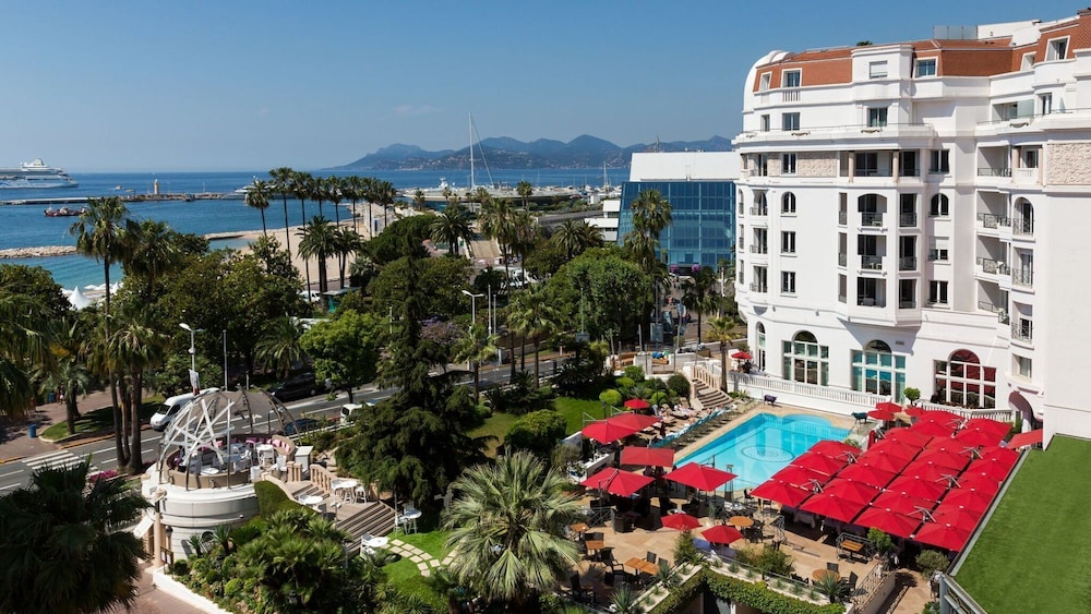Superior Suite, Partial Sea View