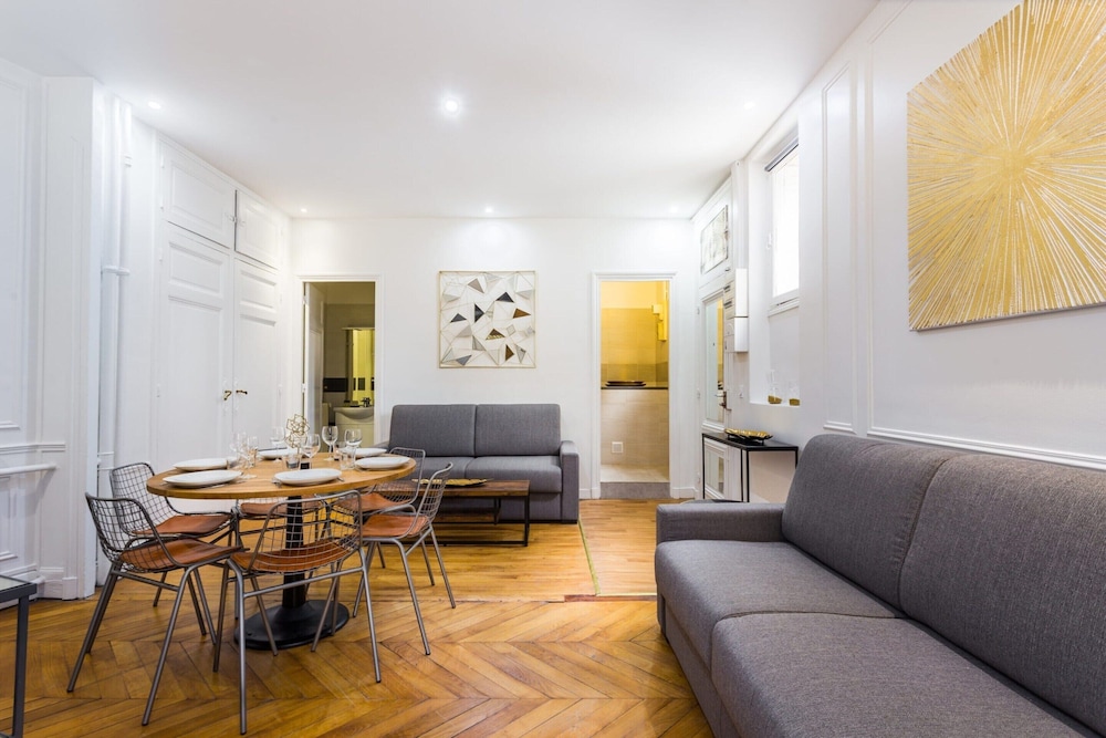 Apartment photo 3