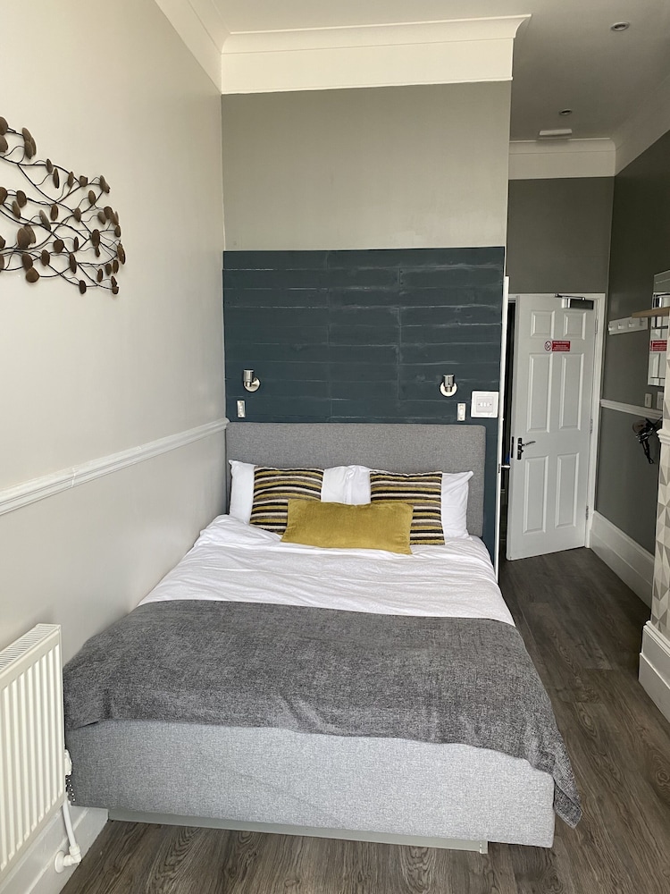 Deluxe Double Room, Ensuite, Sea View photo 3