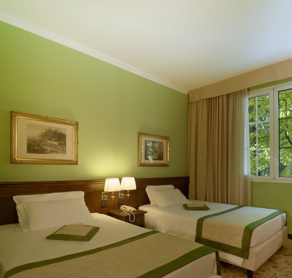 Comfort Twin Room