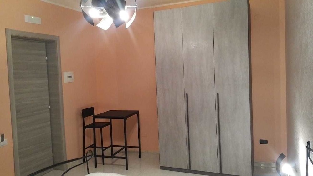 Deluxe Room - Photo 5