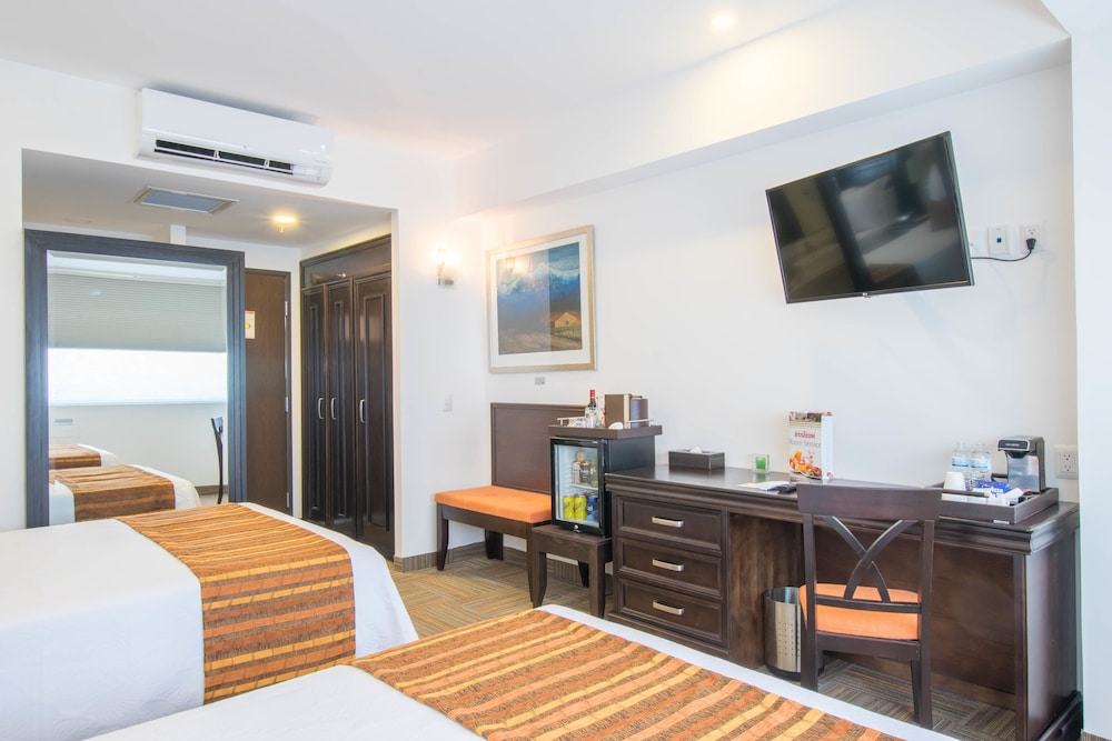 Executive Room, 2 Double Beds - Photo 3