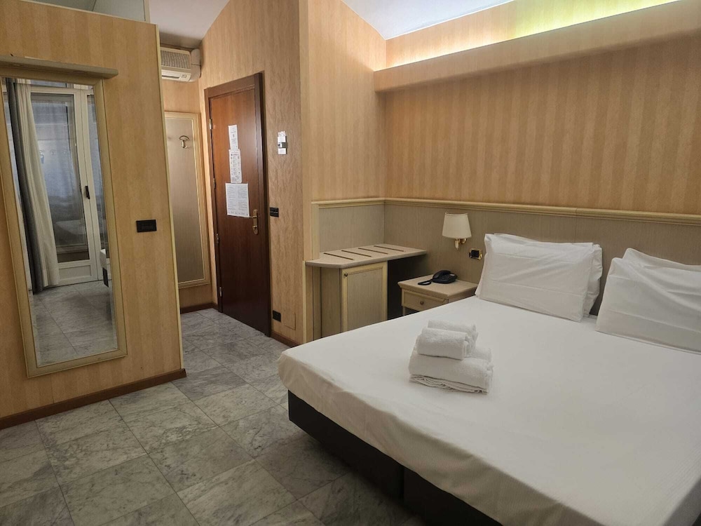 Comfort Room photo 3