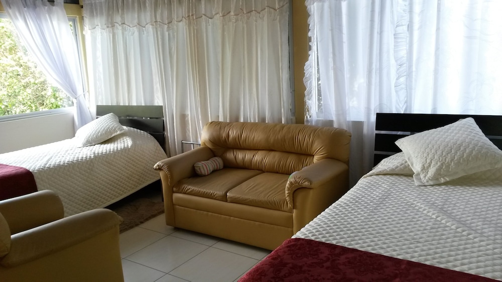 Standard Twin Room photo 1