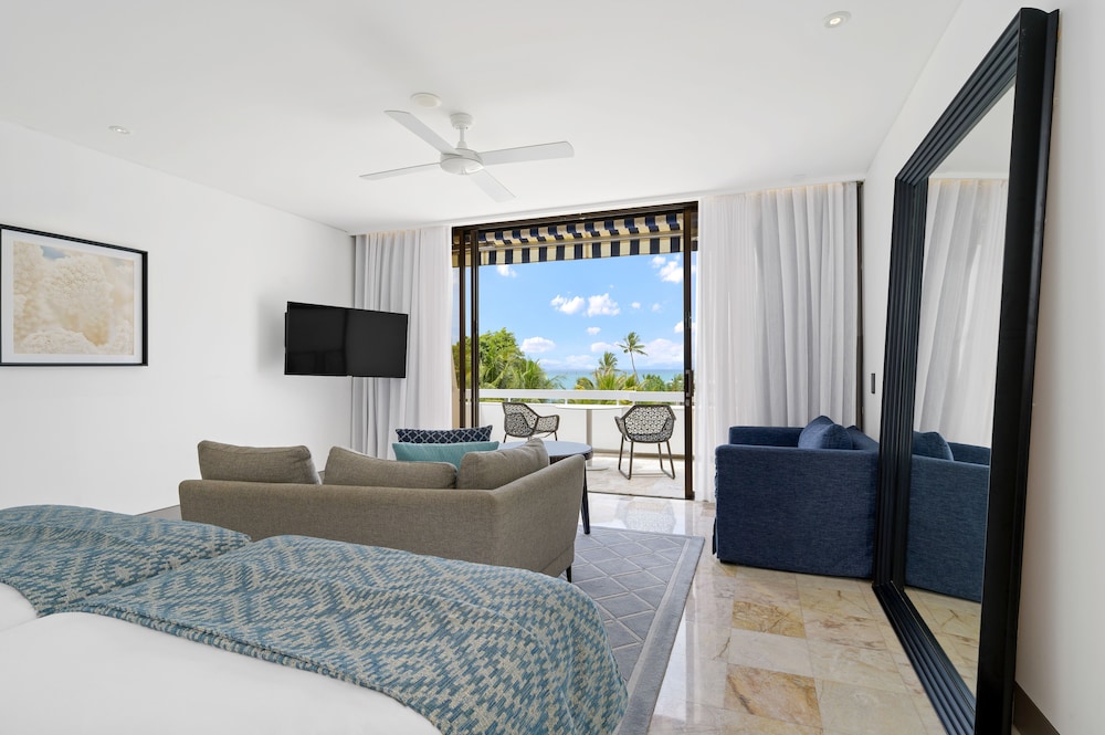 Premium Room, 2 Twin Beds (Lagoon Ocean View) photo 2