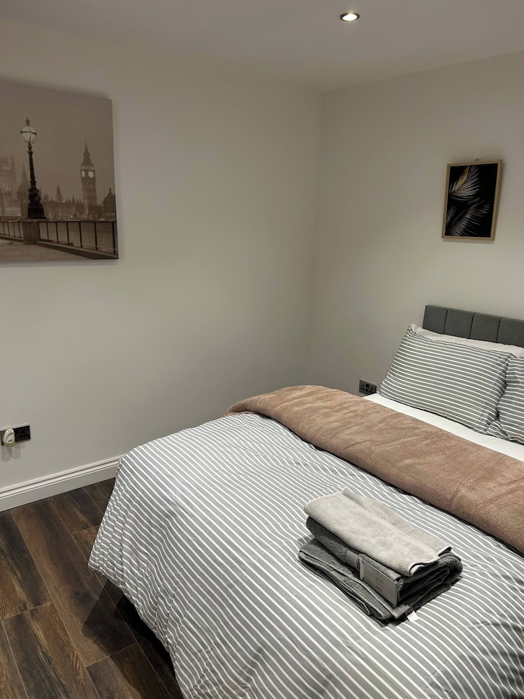 Charming 1-bedroom Apartment in Central Northampton, Foto 5