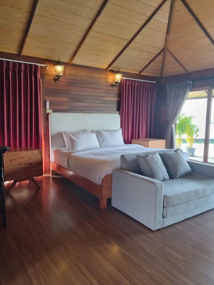Maldives Deluxe See View - Photo 8
